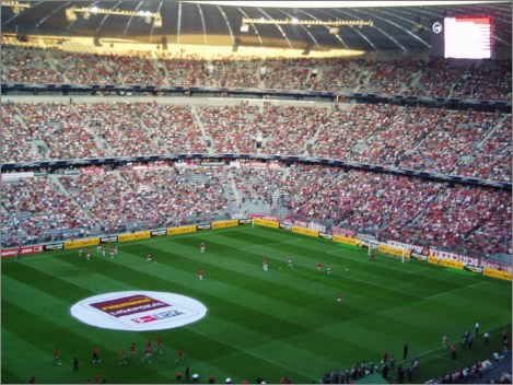 Der VfB gewinnt beim FC Bayern M�nchen mit 1:2 und zieht ins Finale gegen den FC Schalke 04 ein...